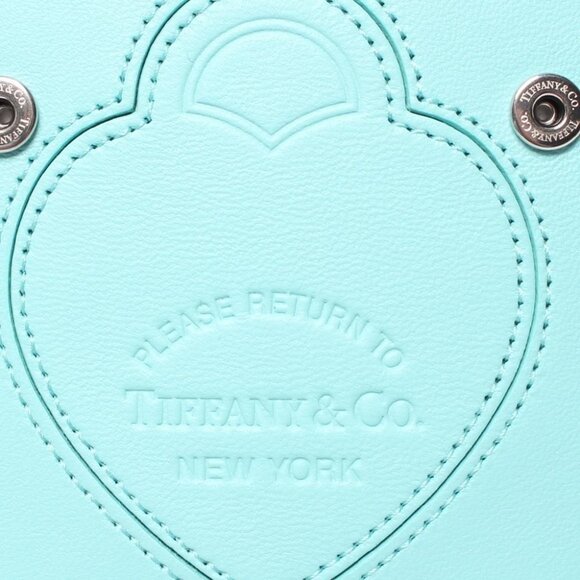 Tiffany & Co. Blue Leather Bag Charm Keychain – Return to Tiffany Heart Design - Picture 5 of 7
